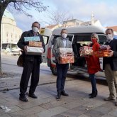 Több tucat kisgyermek ünnepét teszik szebbé a megyei cipősdobozok