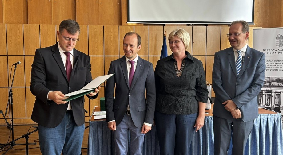 Indulhatnak a fejlesztések Baranyában