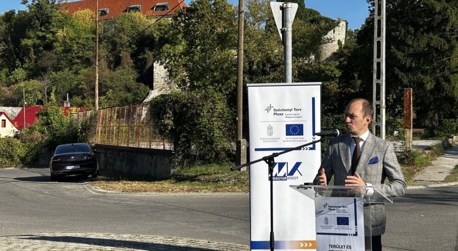 Újabb útszakaszok újultak meg Baranyában.